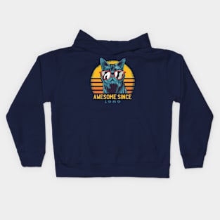 cat wears glasses Kids Hoodie